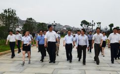 李炳军副省长视察赢博集团